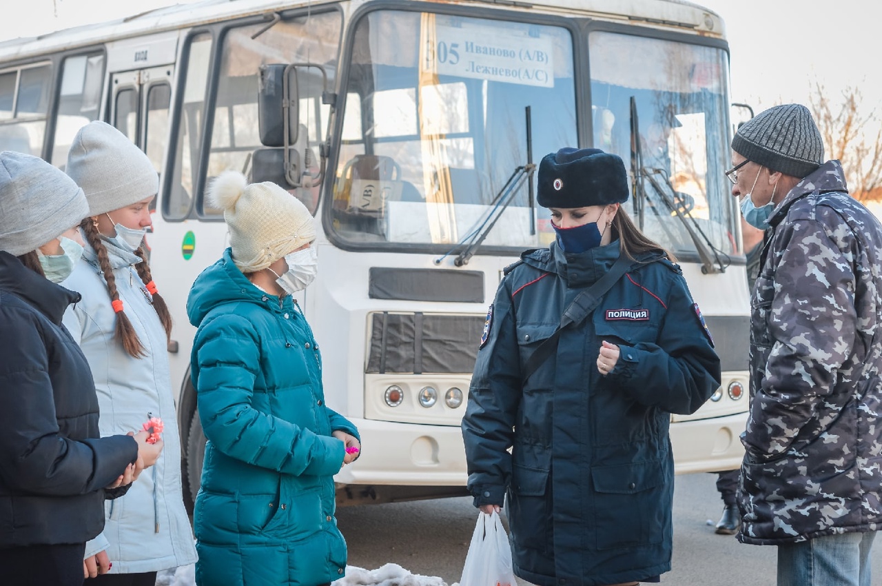 Поселок Лежнево зима